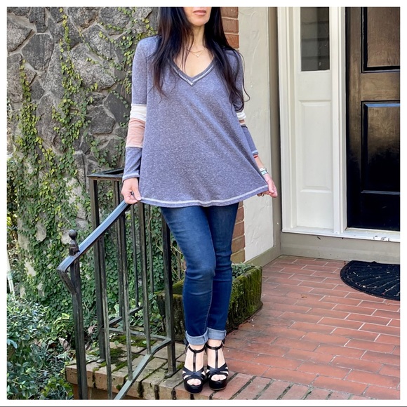 Two tone color block knit fabric casual top - Picture 3 of 7